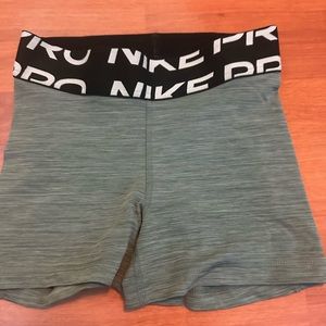 never worn gray Nike pro shorts size xs
